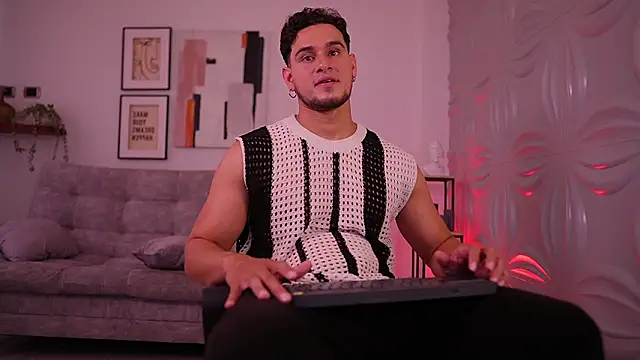 DaviesBrown online show from March 22, 8:03 pm