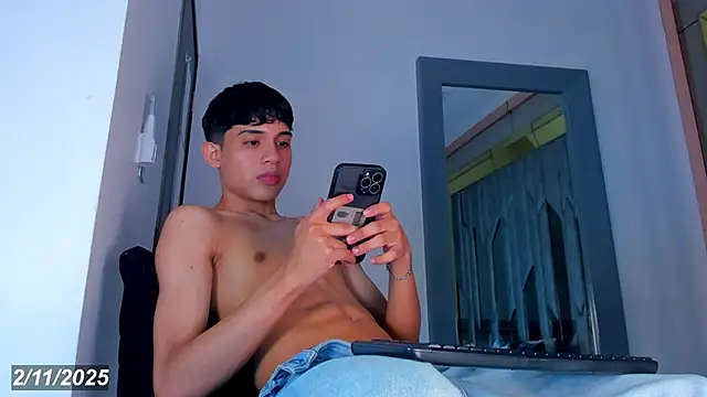 Sebax Young online show from November 2, 9:30 pm