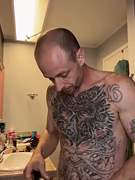 Snapshot of TheGrudge206 chatting on September 20, 10:48 am TheGrudge206 online show from September 20, 10:48 am