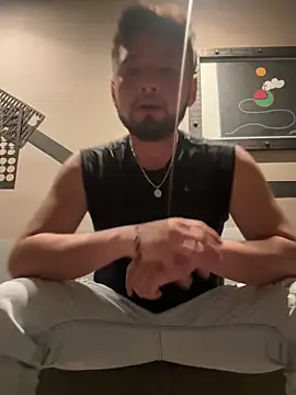 Jordan-Oficial online show from April 13, 8:15 am