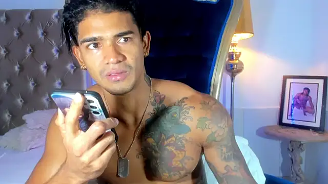 antonio  444 online show from October 3, 11:48 am