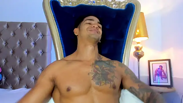 antonio  444 online show from October 10, 11:37 am