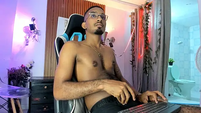 Darwin mayo online show from December 19, 5:54 pm