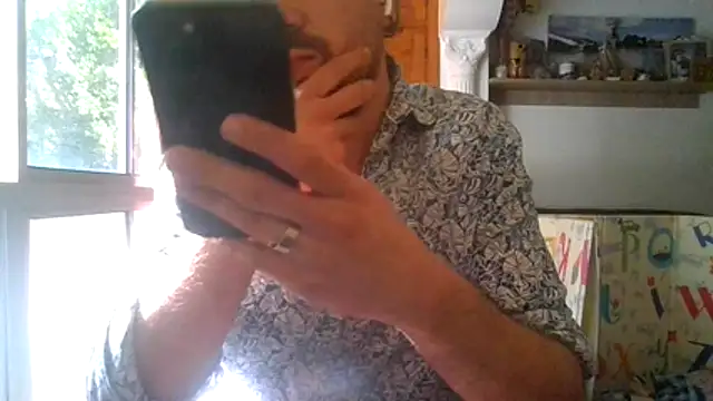 divolvuhot online show from March 24, 3:06 pm