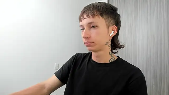 spacehumanz online show from March 4, 9:33 pm