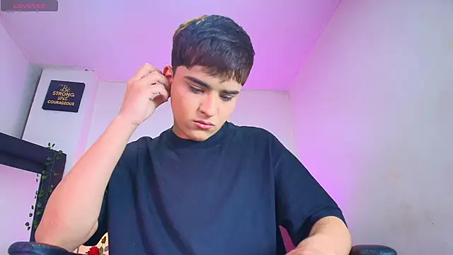 Lucass love online show from December 19, 1:30 pm