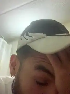 malek xarx  online show from December 14, 6:31 am