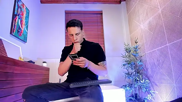 Dustin Sonne online show from October 11, 3:54 am