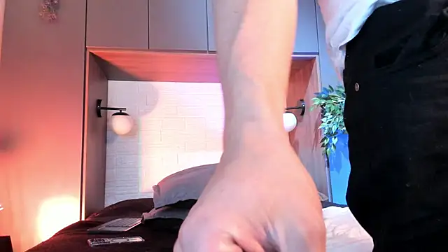 Dustin Sonne online show from January 18, 3:52 am