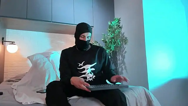 Dustin Sonne online show from September 12, 4:01 am