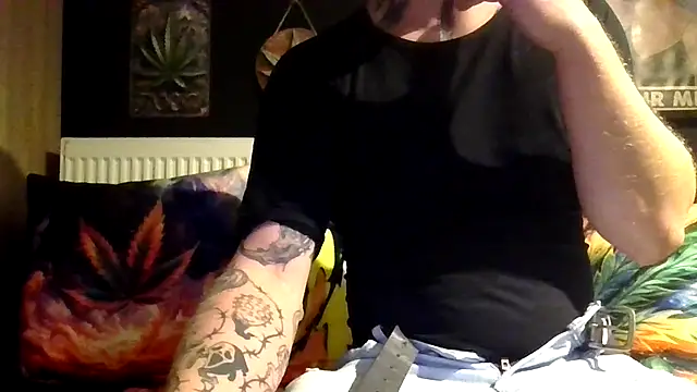 Snapshot of Flash0910 chatting on October 24, 12:24 am Flash0910 online show from October 24, 12:24 am
