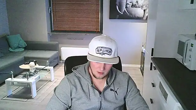 Dartanjanas13 online show from November 13, 8:02 pm