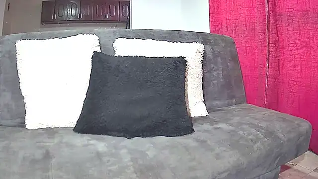 IsaXander743 online show from February 2, 10:18 pm