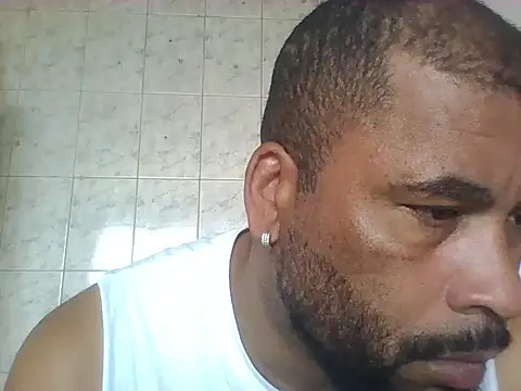 OliveiraSeven online show from April 28, 1:16 pm