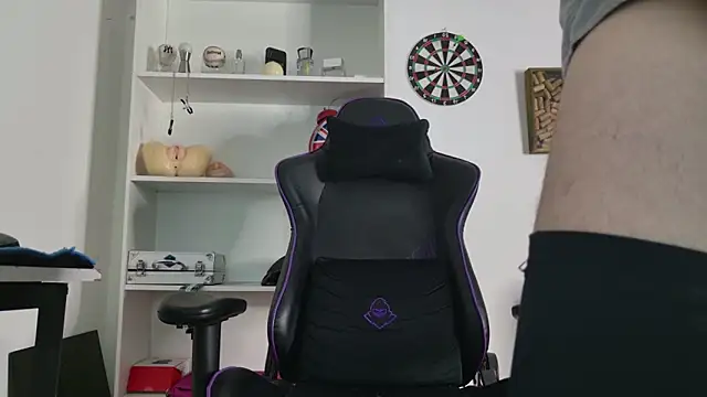 aaron nvk online show from March 8, 4:49 am