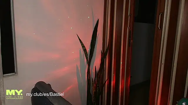 Mihail leroy online show from March 28, 1:28 am