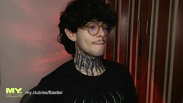 Mihail leroy online show from April 4, 12:51 am