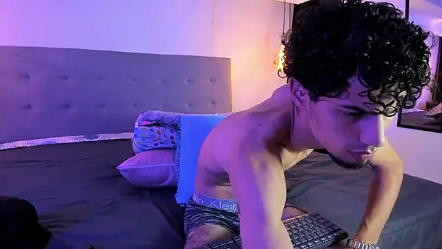 Chris Angel  online show from March 30, 9:43 am