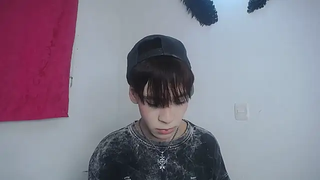 lucky stricke online show from November 2, 3:44 am