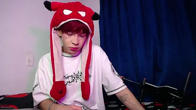 lucky stricke online show from April 1, 4:58 am