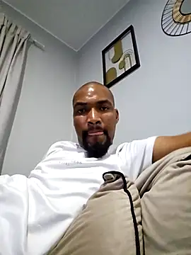 mojaymort online show from October 8, 5:50 pm