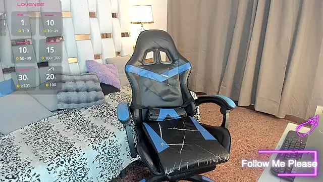 nextboywell1 online show from March 17, 3:20 am