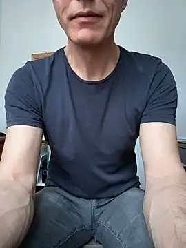 SexyLeon8 online show from March 7, 4:49 pm