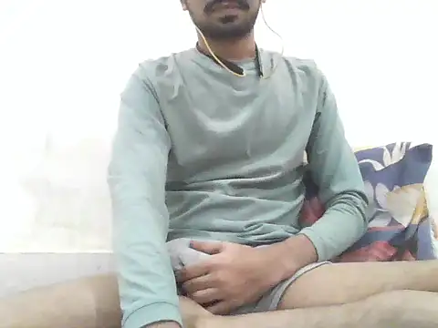 Cuteeeboy23 online show from November 11, 7:52 pm