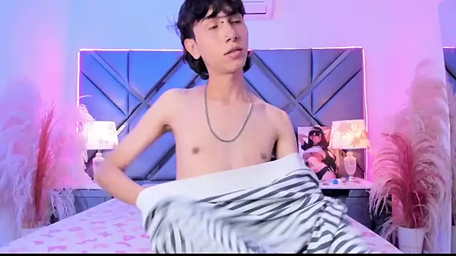 Milan LewisS online show from April 14, 12:38 pm