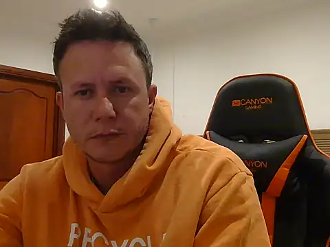 TroyDieselXXX online show from January 13, 5:39 pm