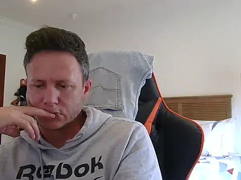 TroyDieselXXX online show from February 26, 9:10 am