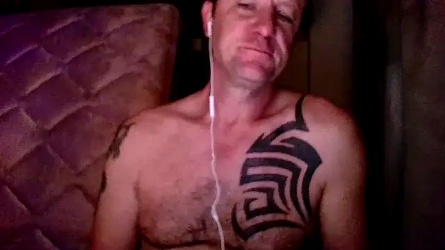 Snapshot of Yournaughty chatting on October 23, 4:16 am Yournaughty online show from October 23, 4:16 am