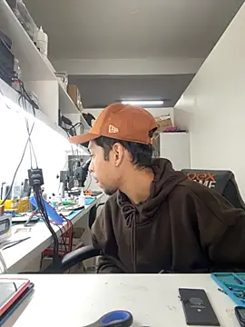 Oqui online show from March 20, 7:40 pm