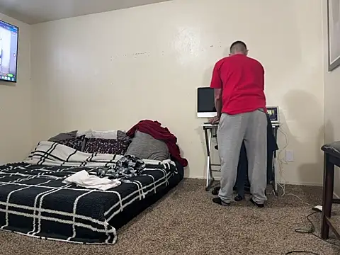 bubblebuttslut95 online show from April 2, 6:32 am