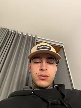 samm4044 online show from April 14, 2:11 am