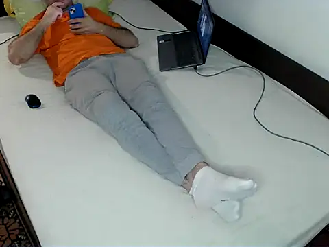 bul boy online show from April 18, 6:31 pm