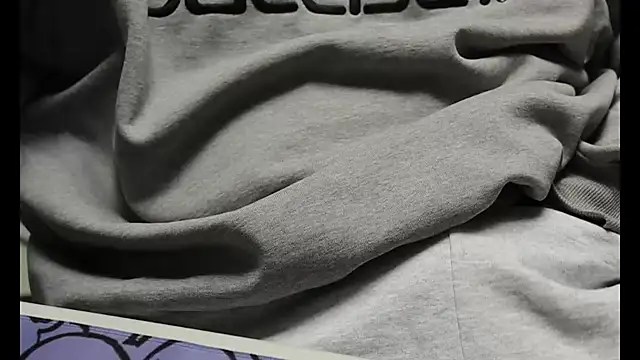 Snapshot of yungdboiy chatting on September 16, 1:23 pm yungdboiy online show from September 16, 1:23 pm