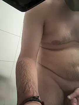 Snapshot of yungdboiy chatting on October 29, 3:26 pm yungdboiy online show from October 29, 3:26 pm