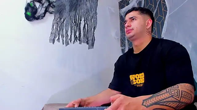 king falconer online show from October 19, 4:28 am