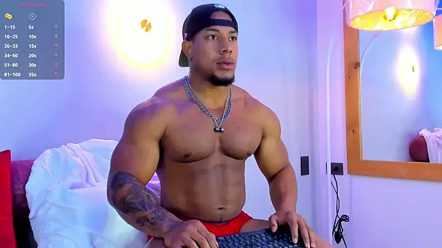 Travis lenox  online show from December 4, 2:02 pm