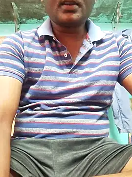 Snapshot of Sankarcallboy chatting on October 30, 4:47 am Sankarcallboy online show from October 30, 4:47 am