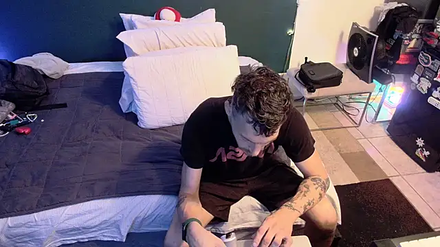 cough2getoff online show from October 7, 8:24 pm