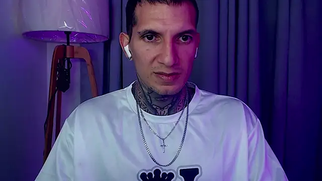 Shane Clay online show from October 21, 1:42 am