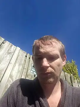 piercingpik online show from March 18, 11:46 am