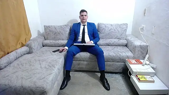 Victor Maitland online show from November 9, 4:05 am