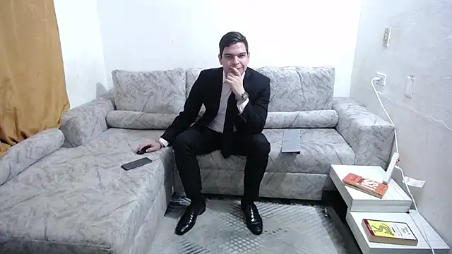 Victor Maitland online show from February 19, 4:09 am