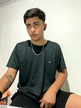 Tavinho067 online show from October 31, 4:47 am