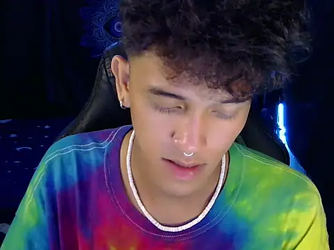 kenbigcockxx online show from April 19, 5:01 pm