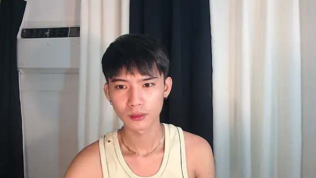 Snapshot of asian_dai chatting on October 22, 2:59 am asian dai online show from October 22, 2:59 am