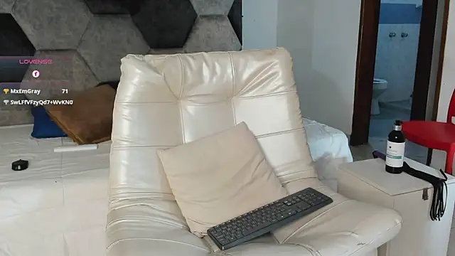 Dimitri Bass online show from February 28, 9:03 pm